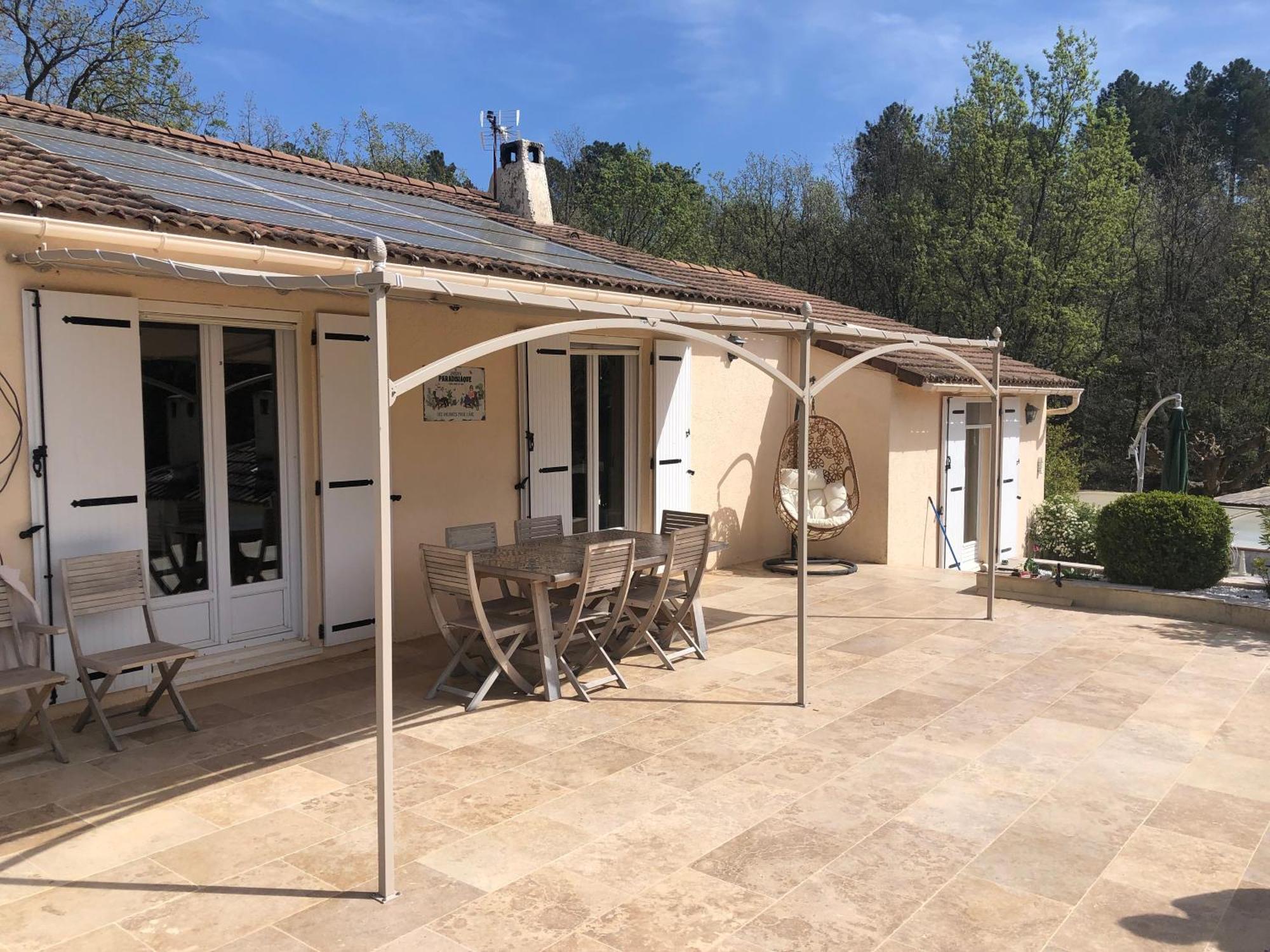 Villa Quinissole Sainte-Anastasie-sur-Issole Exterior photo